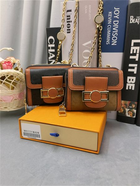 

the most fashionable way to carry a chain single zipper wallet is to carry money, cards and coins with you. men's leather wallet cardho, Red;black
