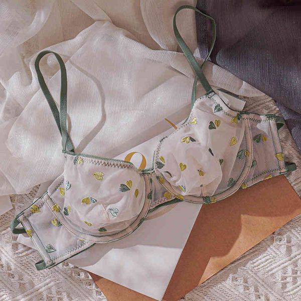 

girl's ultra-thin soft memory steel ring non convex point side collection large chest small bra set, Red;black