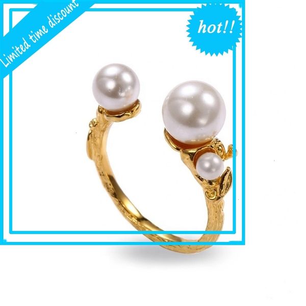 

odm / oem italian style pearl shell gold plated 925 silver ring women's jewelry, Golden;silver
