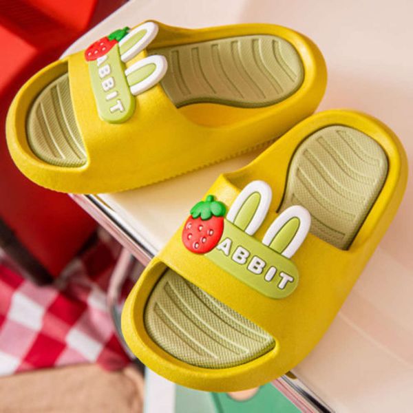 

cute girls cartoon slippers indoor summer antiskid small, medium and large children's sandals, Black;red