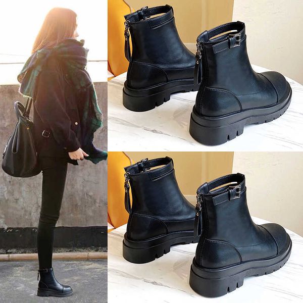 

leather plush martin women's korean round head locomotive middle leather autumn and winter 2021 casual versatile short boots, Black