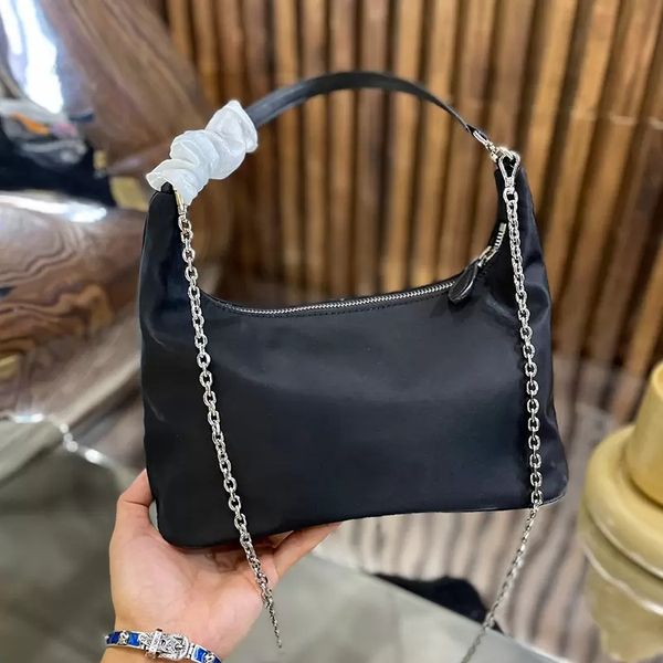 

female chains underarm bag handbags baguette nylons lady designers shoulder bags luxurys multiple colors fashion tote purse