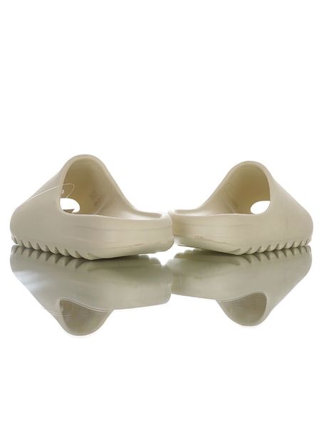 

kanye slides men women slippers runner slide resin bone desert sand triple flip flops black fashion women men slides beach shoes 35-46