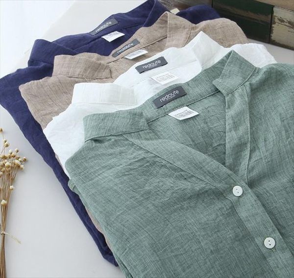 

2019 spring new women fashion cotton linen three quarter sleeve casual blouses summer loose shirt blouses, White