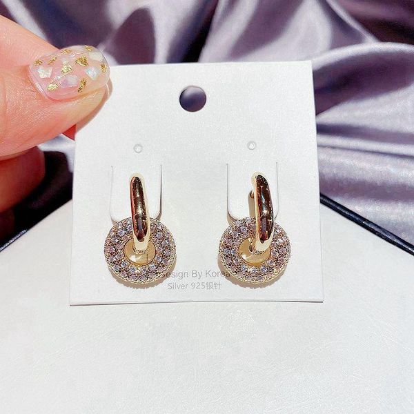 

migga cz crystal crunky round condant hubgie hoop серьги золото цвет кубические циркония женщины ювелирные изделия, Golden;silver