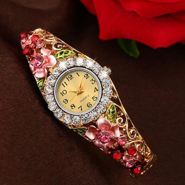 

diamond women's alloy bracelet watch women flower women's bracelet watch quartz wholesale watches, Slivery;brown