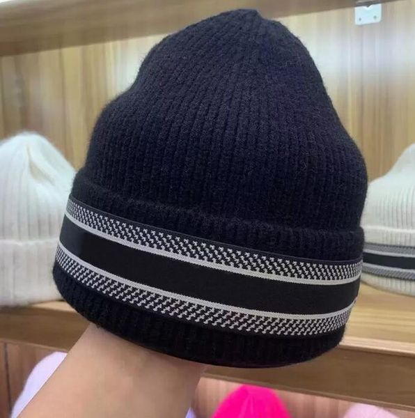 

selling women winter beanies men woman leisure cotton designers beanie skull caps parka head cover cap outdoor lovers fashion knitted ha, Blue;gray