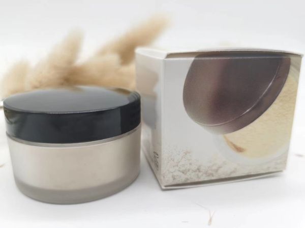 

2021 new 9.3g mini size translucent loose setting powder & mini velour puff 0.33oz face powders