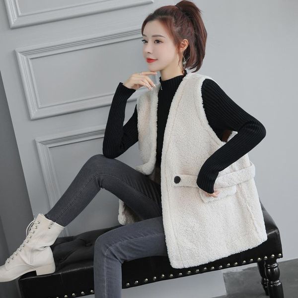 

2021 new autumn and winter vest jacket lamb hair waistcoat sheep shearing waistcoat with korean version of fur vest, Black;white