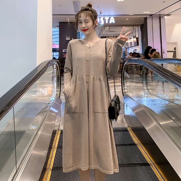 

2019 autumn new mid long woolen materni drs base sweater, White