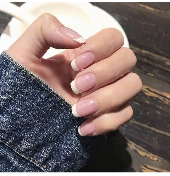 24pcs Natural Nude White French Nail Tips Unghie finte finte Gel UV Press on Ultra Easy Wear per Home Office Wear NA613