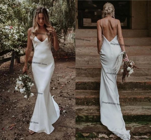 Abiti da sposa a sirena in raso morbido 2022 Boho Garden senza spalline Abito da sposa semplice sexy aperto sul retro Paese da spiaggia Rustico