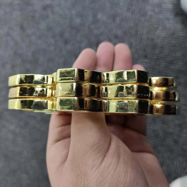 

glass fiber alloy finger tiger four finger self defense weapon four finger self defense hand brace aluminum alloy self defense equipment 956