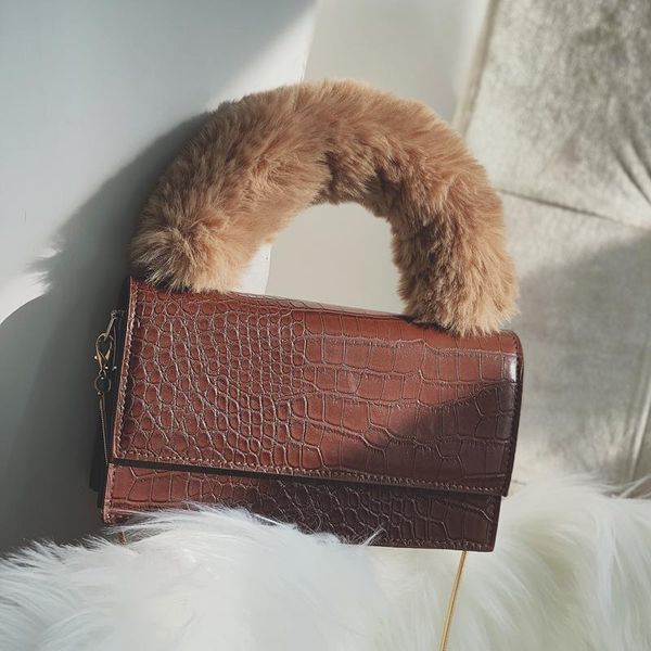 

2021 new fashion female tote bag quality pu leather women's crocodile pattern handbag plush portable shoulder messenger bags