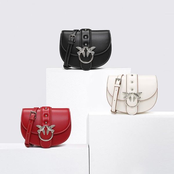 

пакет глотания женщина 2020 новая заклепка мини-цепной мешок плеча плеча