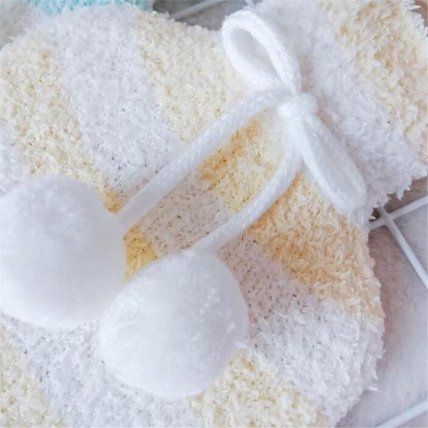 

симпатичного пвх стресс боль терапия нашивка горячей вода бутылка сумка мягкая помпон cozy крышка зима теплая тепло многоразовая рука теплая