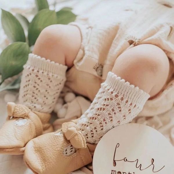 Дети вязаные хлопчатобумажные длинные трубки носки колено высокий малыш принцесса носки детские летние пустоты у младенцев носки 3pair / 6шт