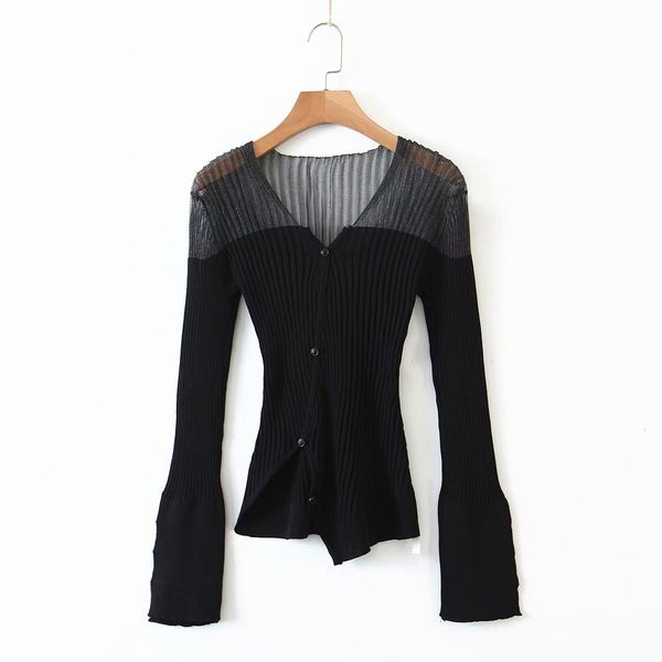 

2021 new asymmetric knitted blouse women clothes autumn flare sleeve v neck button patchwork shirt casual vintage gw85, White