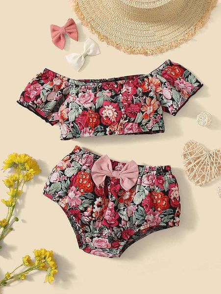

baby allover floral print off shoulder & bow front shorts she, White