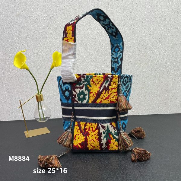 

2022 new d-bubble tassel bucket bag m8884