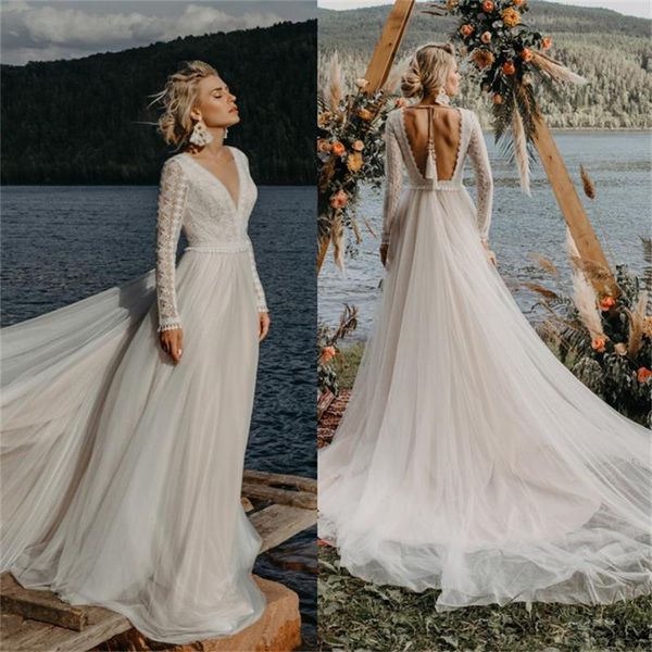

2021 new arrvial a line beach wedding dresses v neck lace long sleeves bohemian wedding dress backless bridal gowns robe de mariee, White