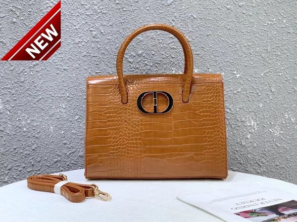 

bags women's 2022 new hand crocodile diana commuter business