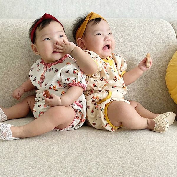 

milancel baby clothing set infant girls floral clothes set sofe cotton toddler boys clothes tee and shorts baby set y200803, White