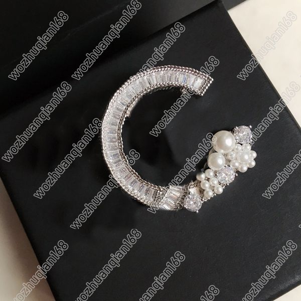 

selling style diamond brooch fashion shiny diamond brooch brass material brooch jewelry for woman christmas gift supply, Gray