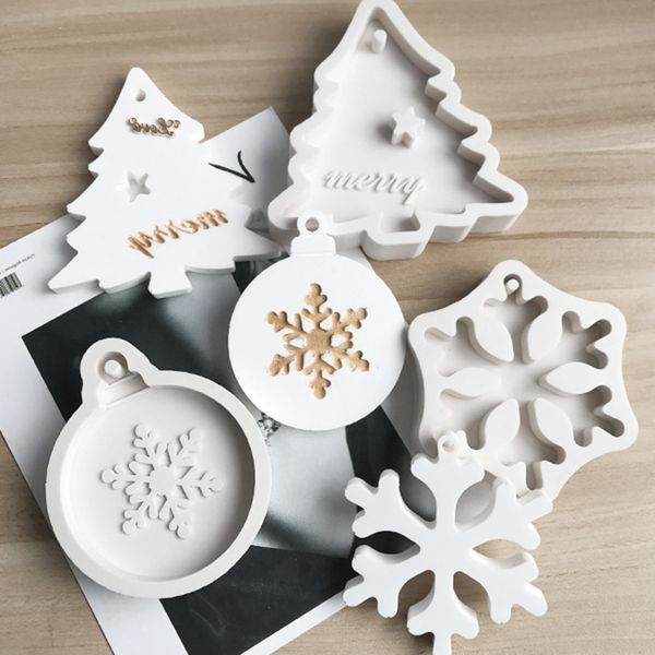 Silikon Backformen Formen für DIY Schneeflocke Weihnachtsbaum Hängen Backwerkzeug Kinder Keychain Parfüm Auto Anhänger Kuchen Dekoration Großhandel