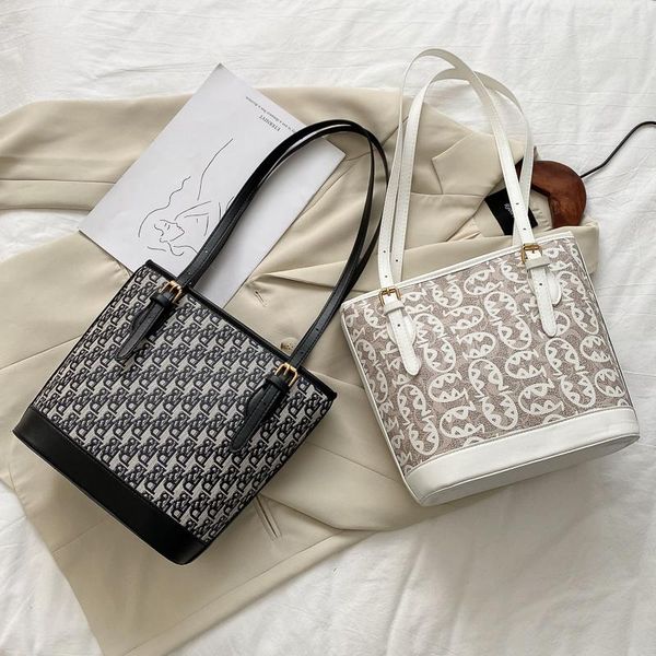 

houndstooth tote bucket bag 2020 fashion new pu leather women's designer handbag travel shoulder messenger bag