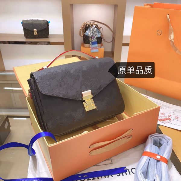 

2021 womem handbags paris fashion brown printing flowers shoulder bag genuine leather classic gold chain messenger crossbody bag