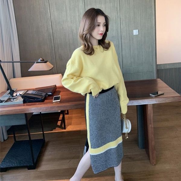 

2021 new single/2 female fashion set cardigans for women loose and thin professional woman sweaters define fall reduct szbu, White