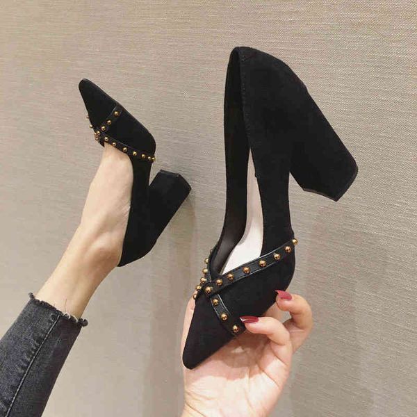 

dress shoes korean version rivet high heels women casual pointed shallow mouth black thick heel pumps 220224