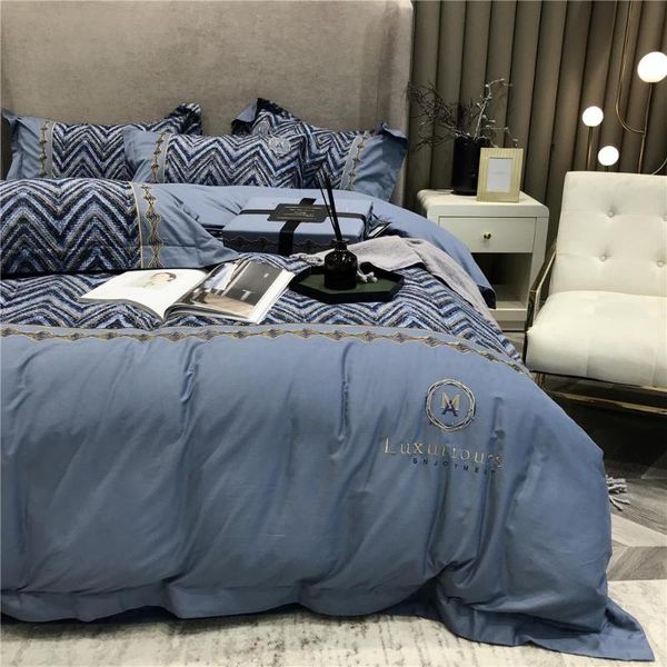 

bedding sets european style high end minimalist embroidery pure cotton thickened sanding 4-piece home textile quilt cover