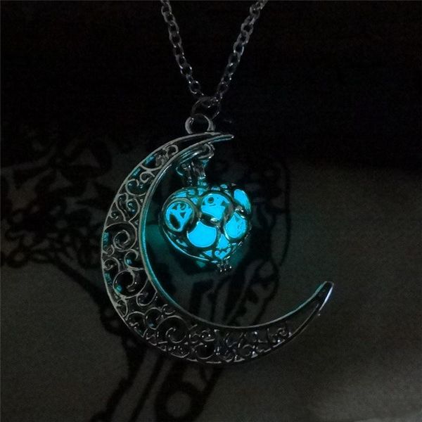 

in noctilucence glow moon the heart dark essential oil diffuser necklace lockets chains pendant jewlery for women k2963