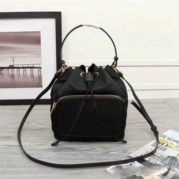 

women bags new bucket bags fashion shoulder bag handbags purse lady shopping bags plaid string chest totes nylon crossbody bag