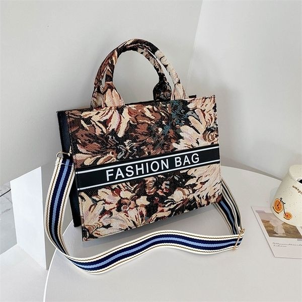 

outlet sale 80% off large capacity lattice hand bag 2022 new korean oil painting printed women's fashion foreign style single shoulder