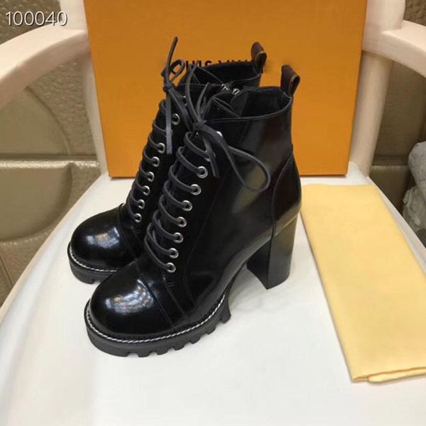 

2020 new luxury designer women boots ladies ankle boots superstar fashion women autumn winter high-heel short boots of big size 42, Black