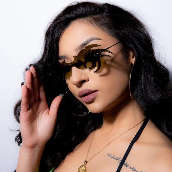 

sunglasses qpeclou 2021 funny exaggerative crab women fashion rimless one piece color sun glasses men metal punk shades, White;black