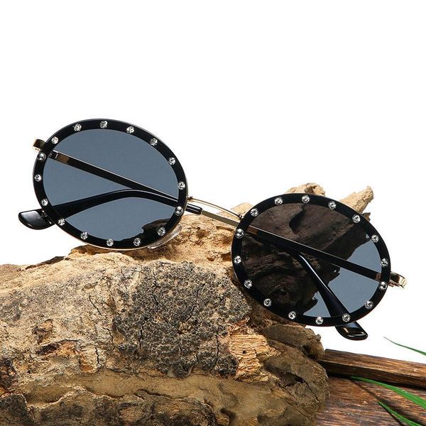 

sunglasses 2021 fashion design vintage oversized round women elegant lady metal diamond sun glasses fml, White;black