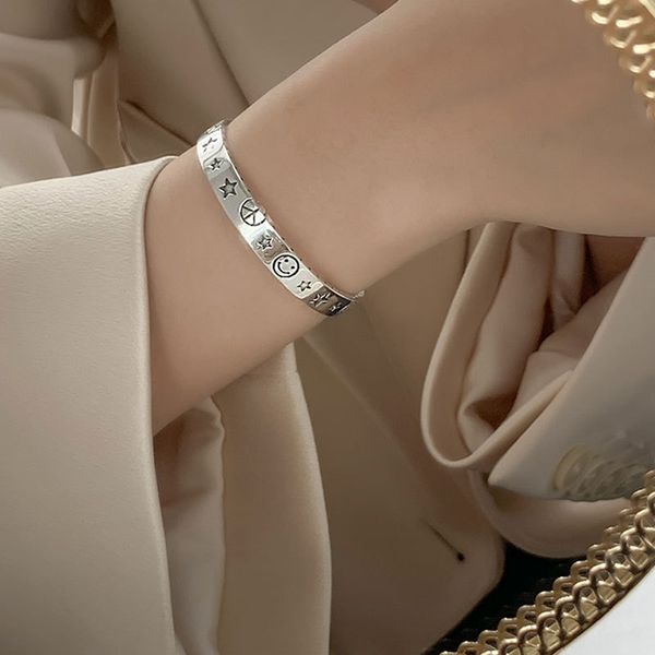 

925 sterling design smile face playful silver bracelet, Slivery;golden