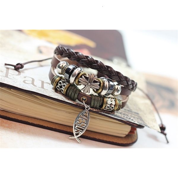 

pendant retro cross leather christian charm bracelets with rivet wristbands european jesus, Golden;silver