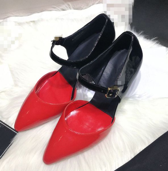 

2020 spring new matching pointed, shallow-mouthed leather, high-heeled, thick-heeled women's sandals, vintage dress shoes, Black