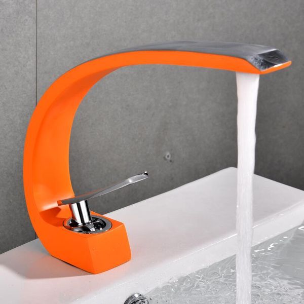 

роскошная гостиница ванная комната латунный кран оранжевый плюс хромированный бассейн кран палуба установлен одно держатель керамический кла