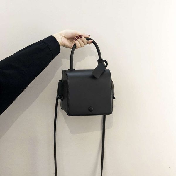 

luxurys designers 2021 new korean fashion trend advanced de small single shoulder slanting cross women's bag versatile