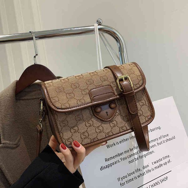 

new women's bag printed sling shoulder versatile messenger saddle purse sale