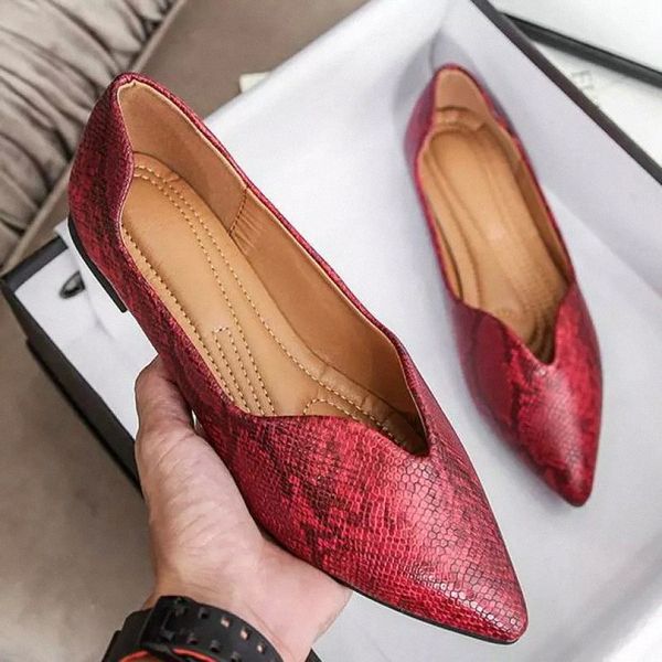 

large size pointed toe women flat shoes shallow slip-on low heel woman leather loafers snakeskin pattern lady flats zapatos muje #t57n
