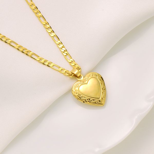 

22k fine yellow gold finish italian figaro link chain necklace heart pendant, Silver