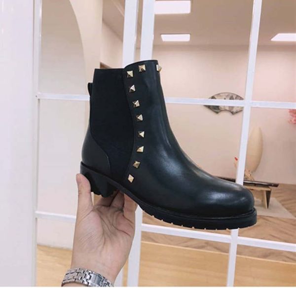 

classic street style martin shoes ankle short boots for women platform booties rivet leather ankle boots original packaging, Black