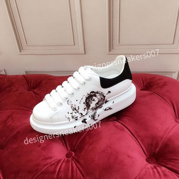 

2021new woman lace up platform oversized sole sneakers white black casual hc191002